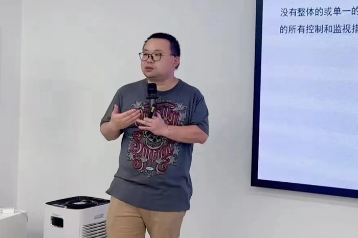 深圳華潤(rùn)九新藥業(yè)有限公司質(zhì)量總監(jiān)葉非