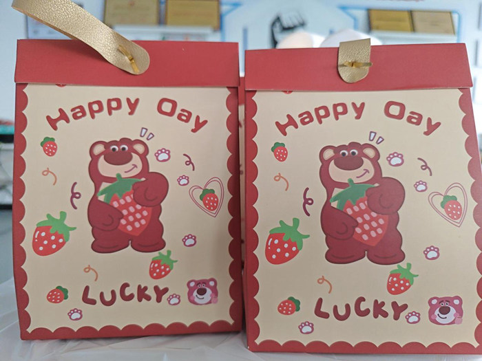 冬至有愛，圣誕有你，共慶生辰